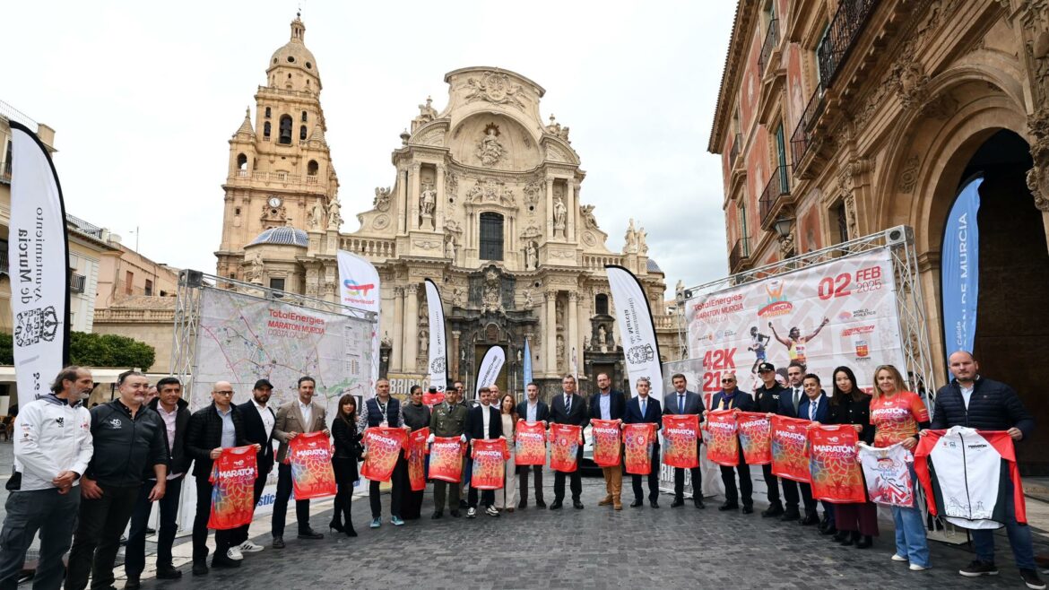 La maratón de Murcia reúne el domingo a más de 10.000 corredores, un 25% más que el año pasado