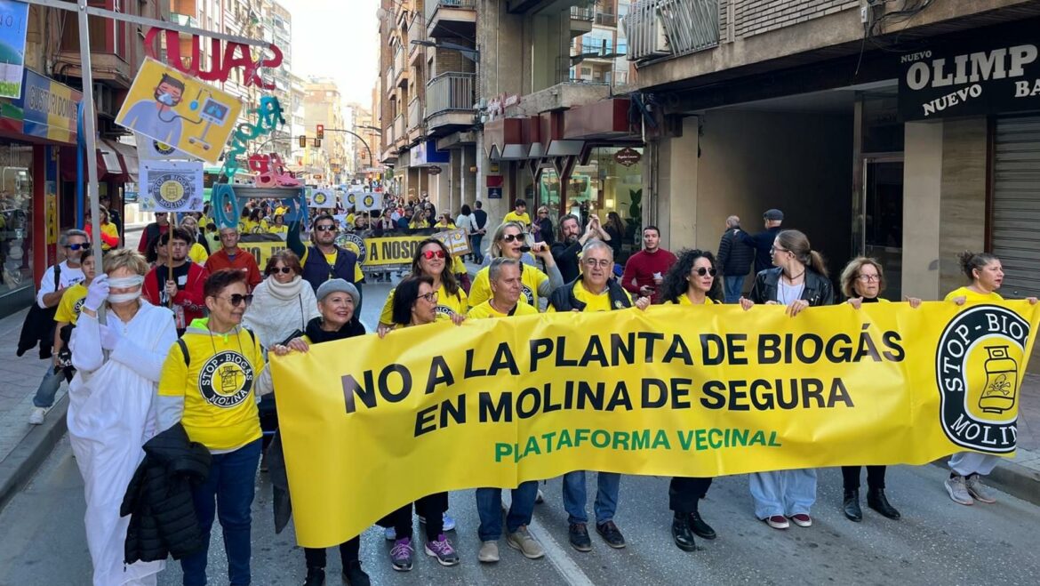 Vecinos de Molina se manifiestan en contra de la instalación de una planta de biogás