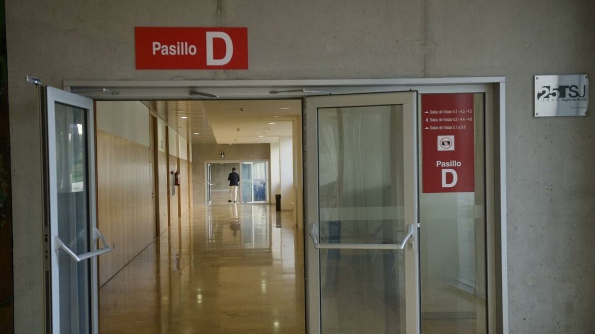 Los delitos de odio por racismo pasan de 6 a 27 en un año en la Región