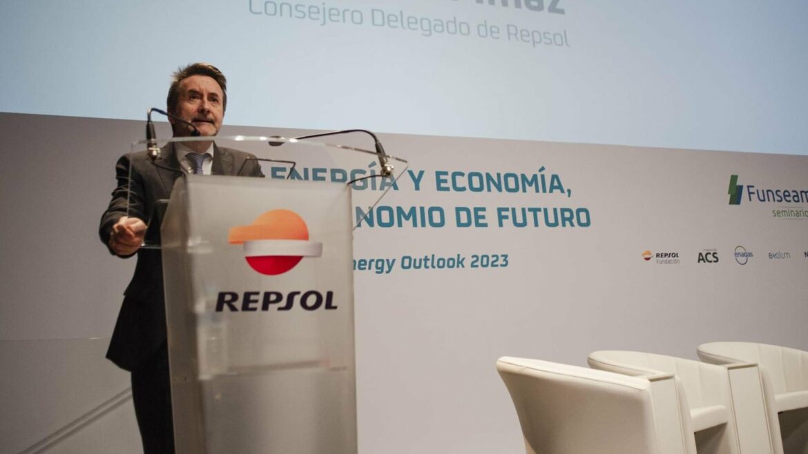 Repsol invertirá 800 millones en Tarragona tras decaer el ‘impuestazo’