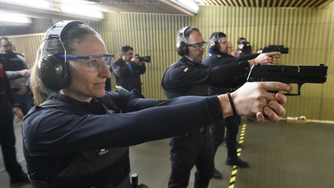 Más de medio millar de policías locales de la Región de Murcia realizarán prácticas de tiro