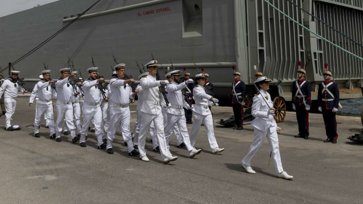 La subida salarial beneficiaría a 7.000 militares destinados en la Región