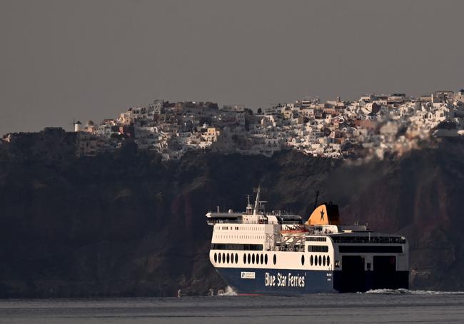 Alerta en Grecia: cientos de temblores en Santorini hacen temer un gran terremoto