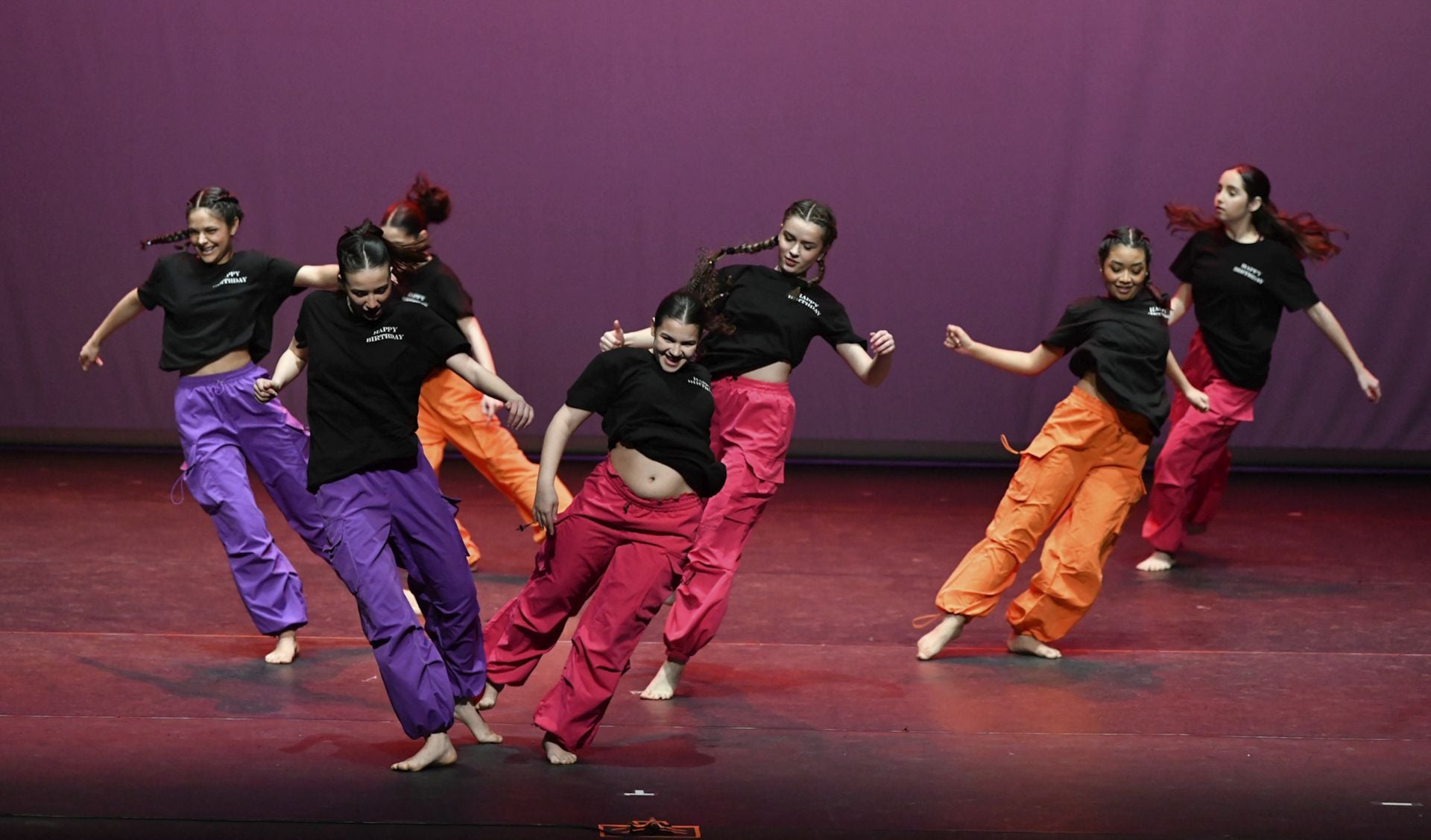 La primera gala de este miércoles del Conservatorio de Danza de Murcia, en imágenes