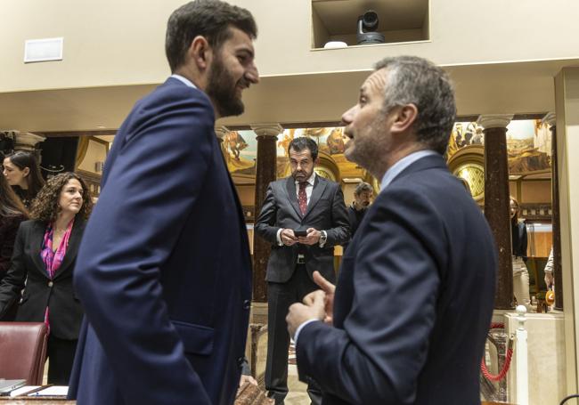 El acuerdo para aprobar el Presupuesto regional ofrecido por el PSRM movilizaría partidas por 380 millones de euros