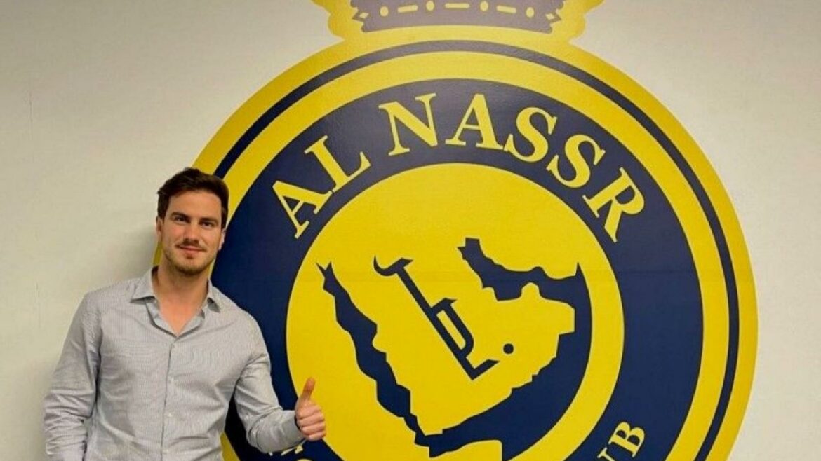 Álvaro López, un mazarronero en el Al Nassr de Cristiano