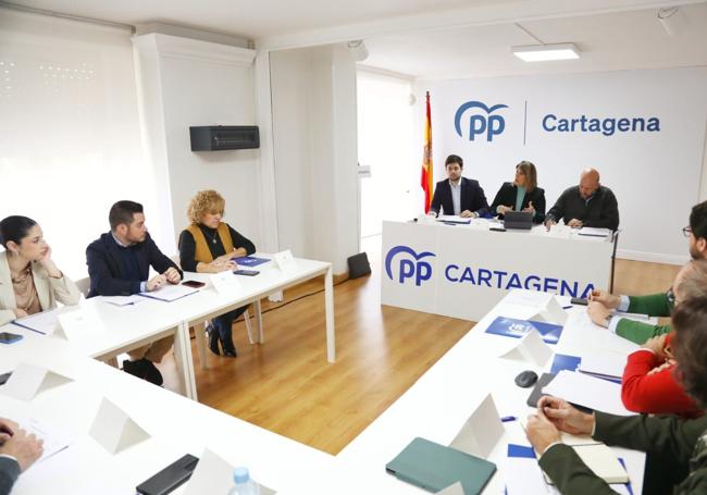 Arroyo exigirá a la Sareb que levante 1.400 pisos protegidos en la Finca Buenos Aires de Cartagena