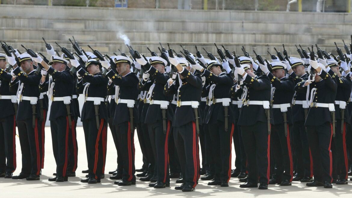 Tres unidades celebran los 488 años de la Infantería de Marina en Cartagena