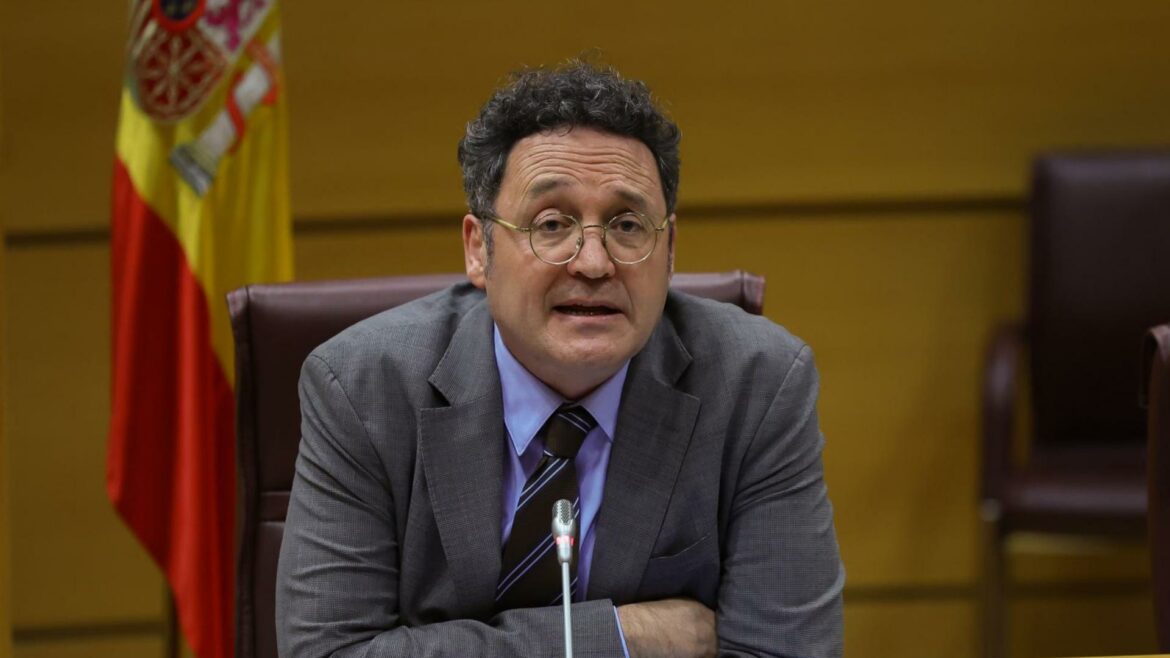 El PP ataca con todo al fiscal general en el Senado: «Usted tiene un comportamiento propio de un delincuente»