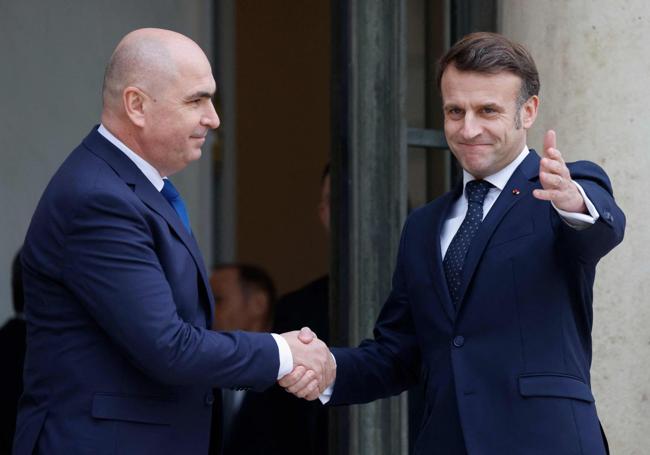 Trump llama «dictador» a Zelenski y le advierte de que «si no se mueve, su país desaparecerá»