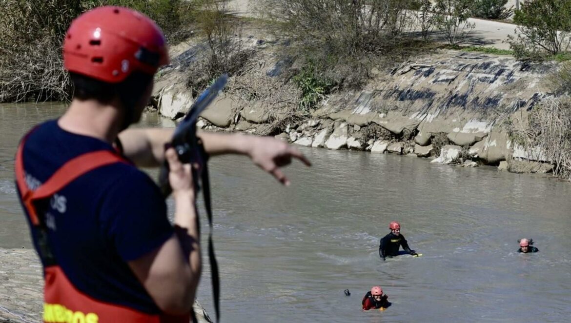 Localizan un cadáver en aguas del río Segura en Murcia