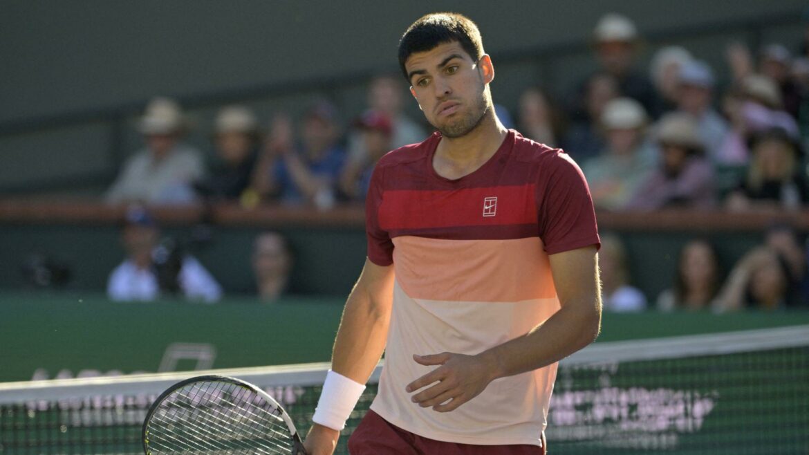 Carlos Alcaraz pierde el trono de Indian Wells en un día raro