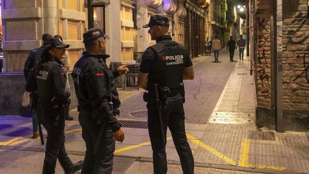 Una pelea se salda con tres heridos por arma blanca en Cartagena