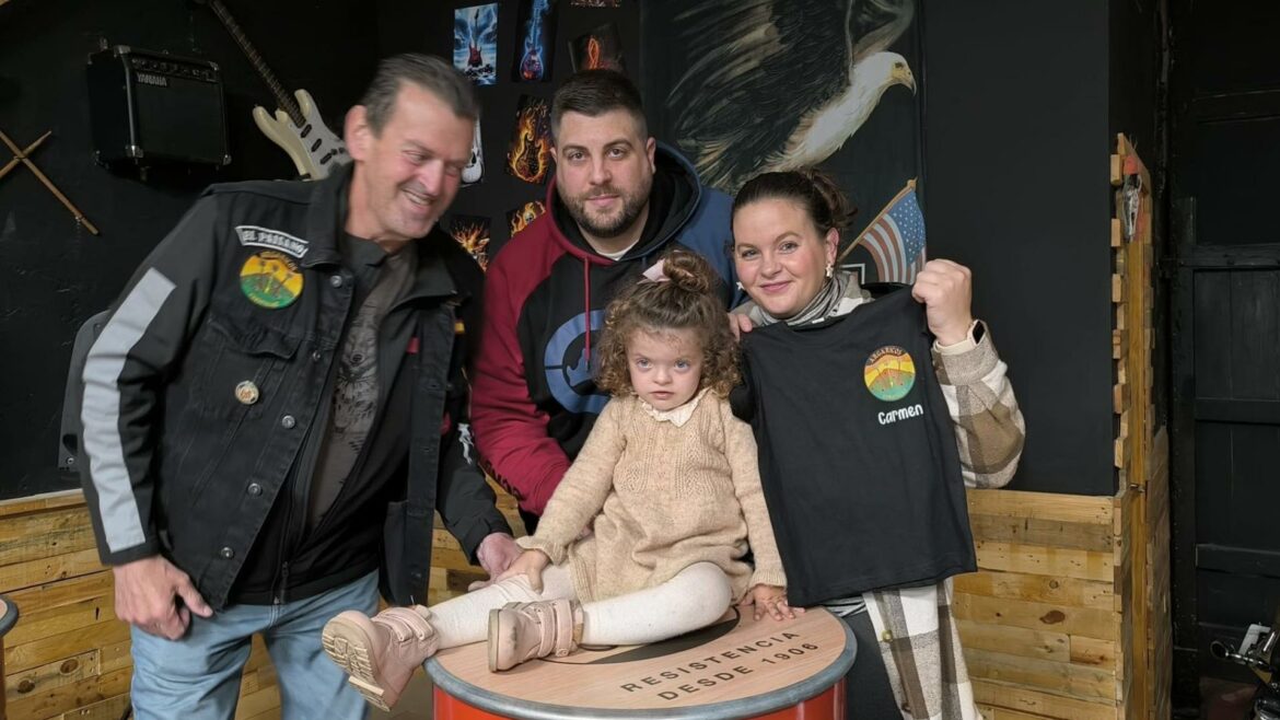 Motos y solidaridad: Cobatillas acoge un almuerzo benéfico para ayudar a Carmen, una niña de tres años con dos enfermedades raras