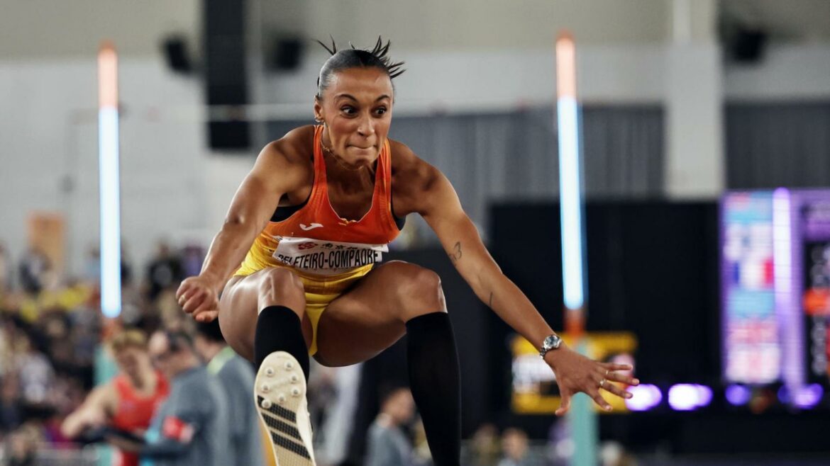 Ana Peleteiro, bronce en triple salto en el Mundial de Nanjing