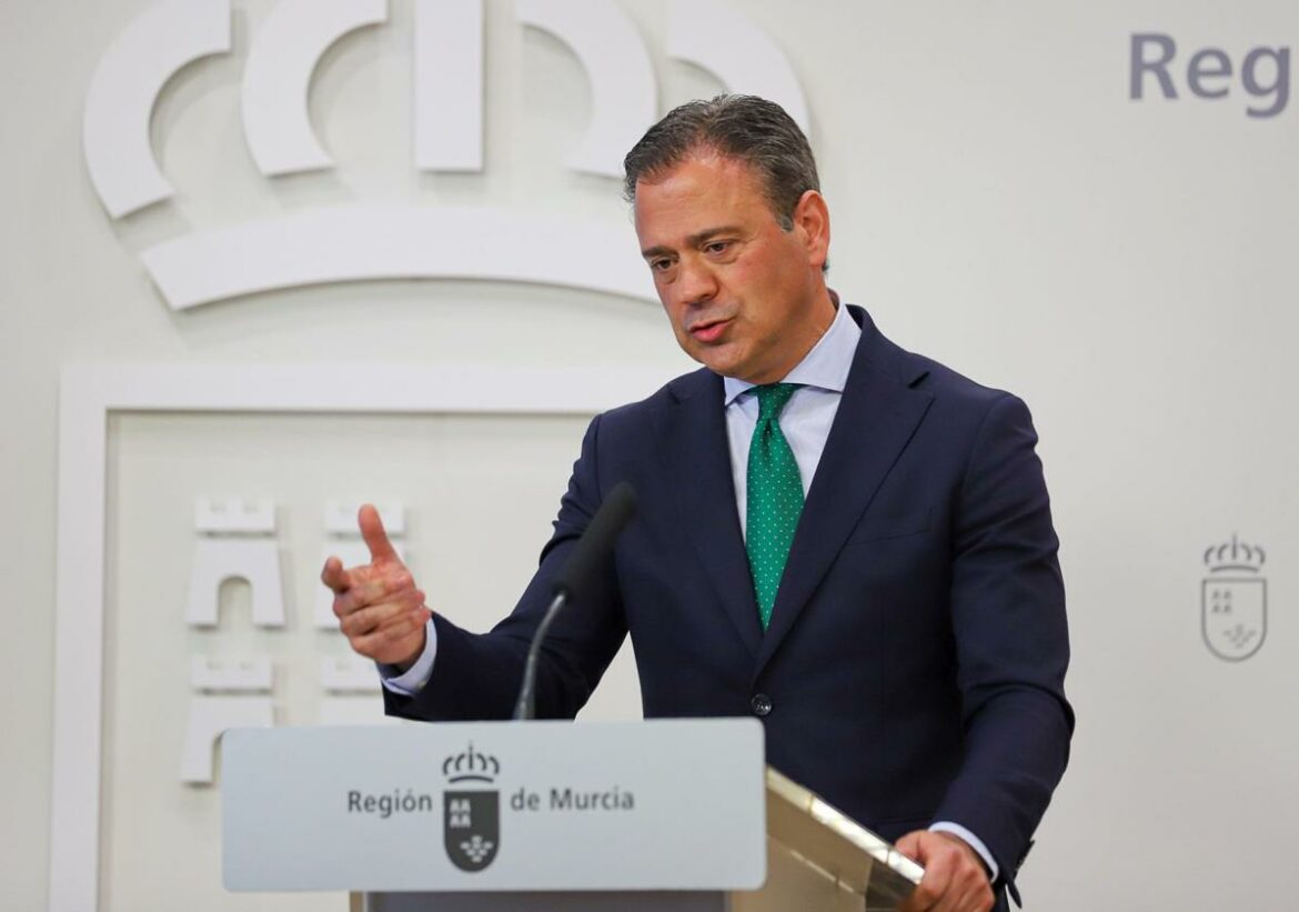 Ortuño insta a Vox a «poner hora» para firmar el acuerdo de Presupuestos de la Región
