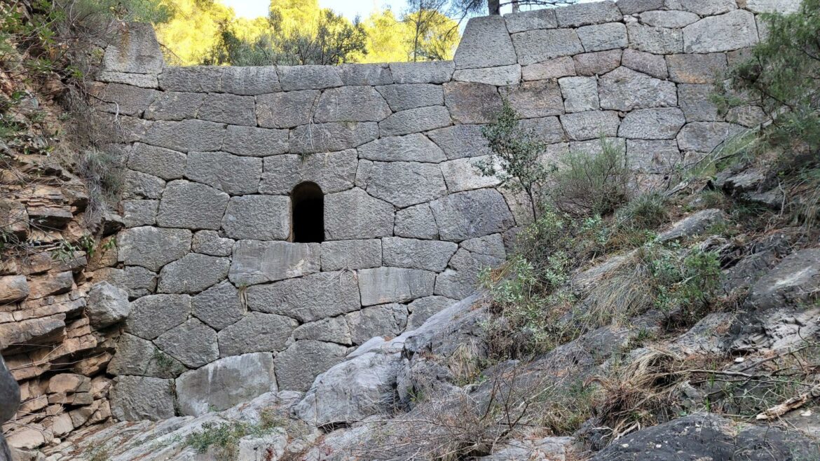 La Comunidad apoya la propuesta de reconocer como BIC las construcciones de pieda en seco de Sierra Espuña