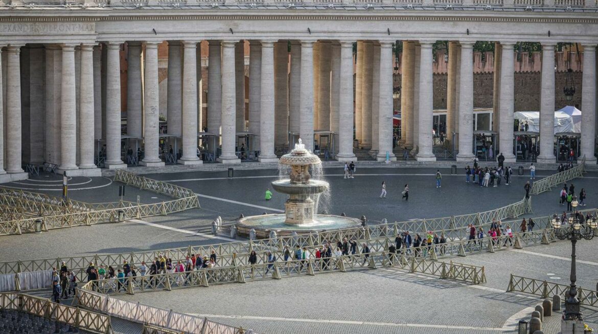 Comienza el traslado del féretro del Papa Francisco a la Basílica de San Pedro