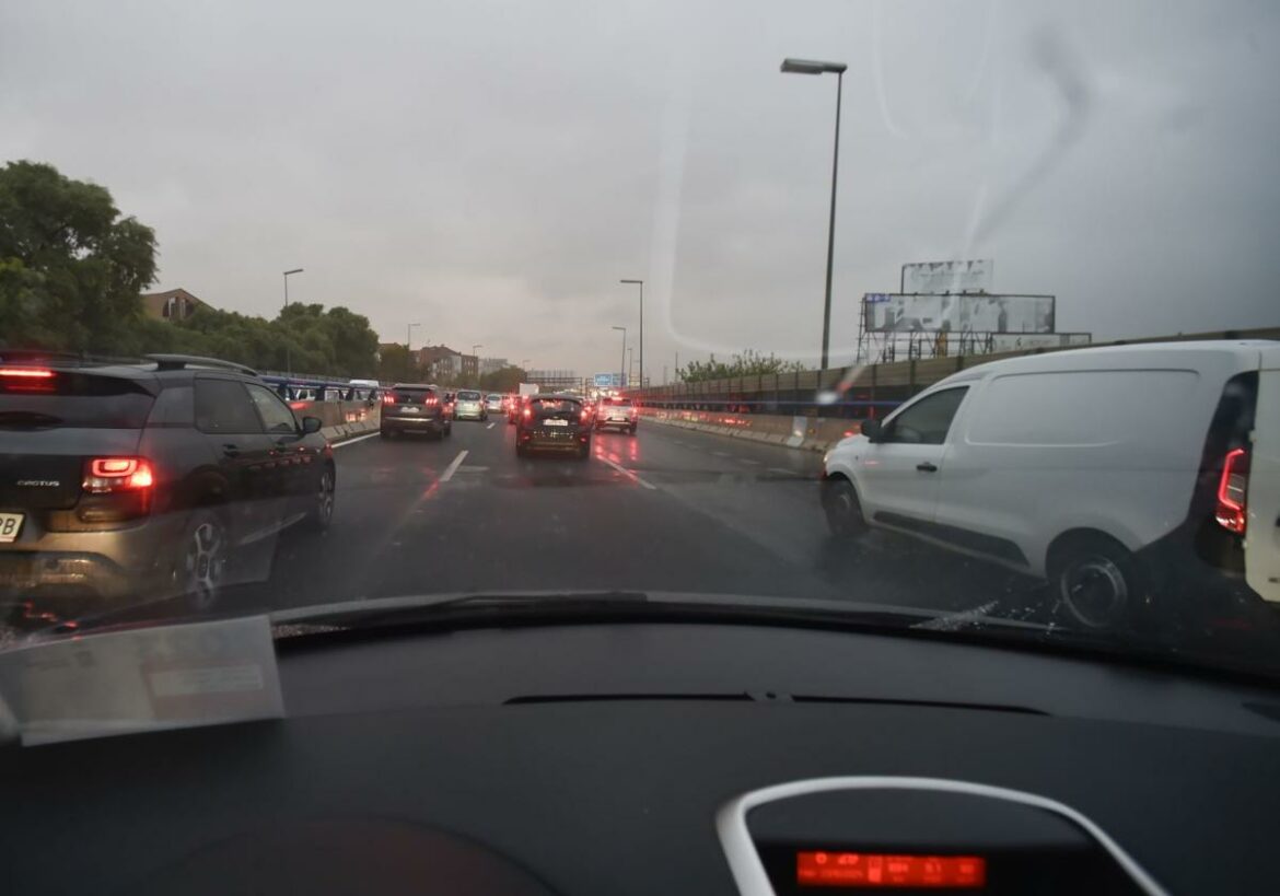 Seis kilómetros de retenciones en la autovía A-30 a su paso por Murcia