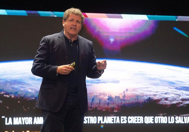 El meteorólogo valenciano Mario Picazo, durante su ponencia.