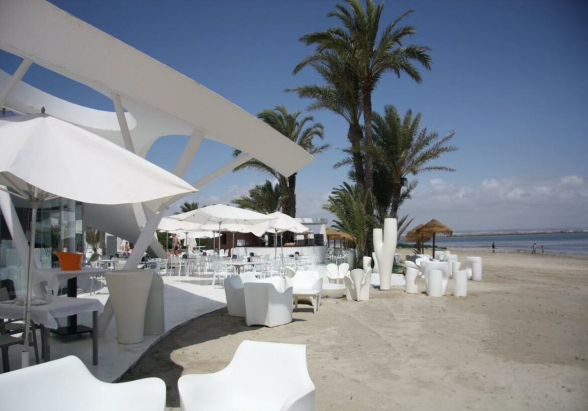 Collados Beach reabrirá, a la espera de la sentencia del TSJ sobre su licencia