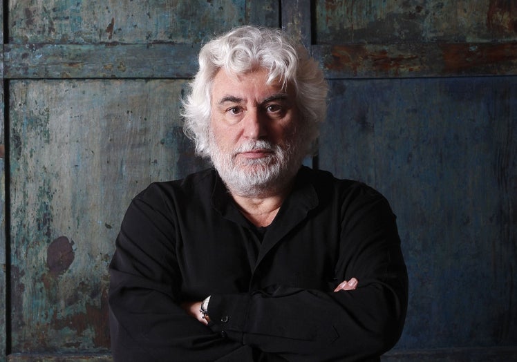 Cristóbal Gabarrón celebra su 80 cumpleaños en Las Claras con la exposición ‘El cristal de la memoria’ (1961-2025)’