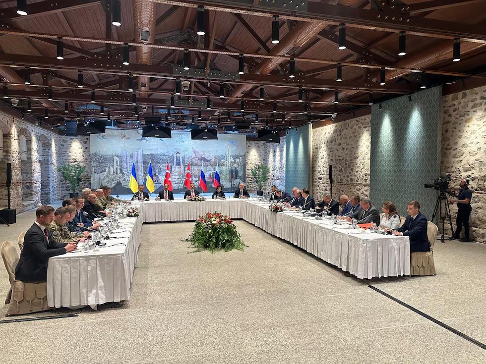 Reunión Ucrania-Rusia: canje de 2.000 presos y apertura a la tregua