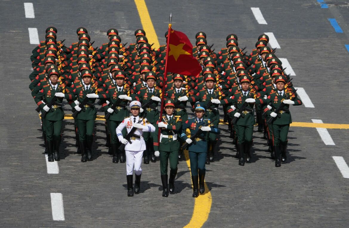 Putin se proyecta como líder en un nuevo bloque mundial con China y Brasil como aliados