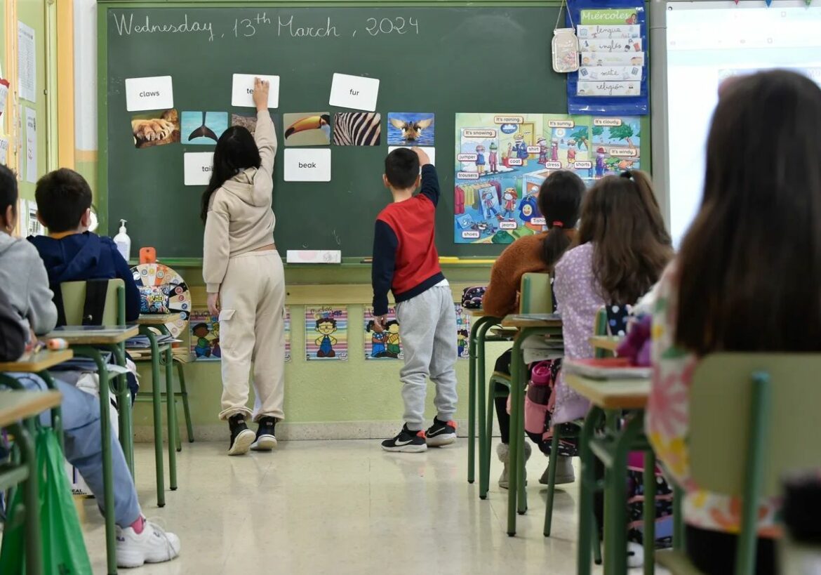Abierta la convocatoria de ayudas para estudiantes con necesidades específicas de apoyo educativo para el curso 2025/2026: cómo solicitarlas