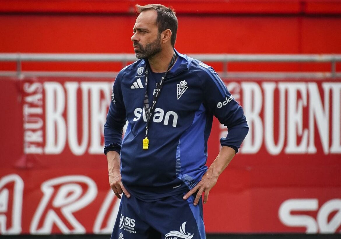 «Hemos conseguido el ‘playoff’ a falta de tres partidos, hay que disfrutarlo más», reivindica Fran Fernández