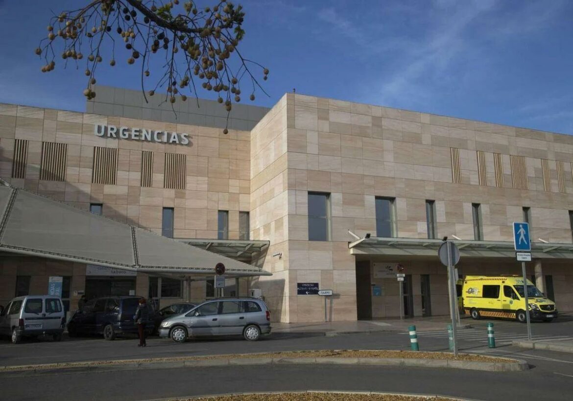 Detenido por agredir a un celador que atendía a un familiar en el hospital Santa Lucía