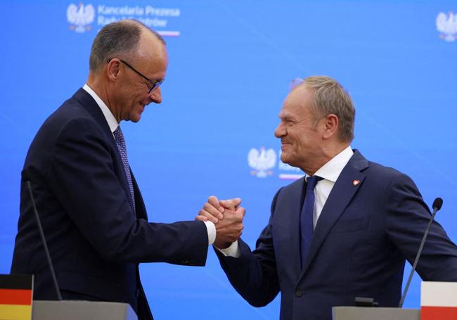 Macron y Merz se comprometen a «dar un nuevo impulso» al motor franco-alemán
