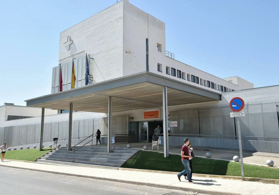 Denuncian en Inspección de Trabajo al hospital de Yecla por la situación de Urgencias