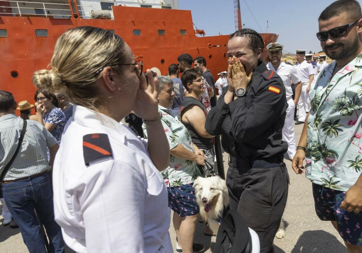 El ‘Hespérides’ regresa a Cartagena tras concluir el despliegue más largo de su historia