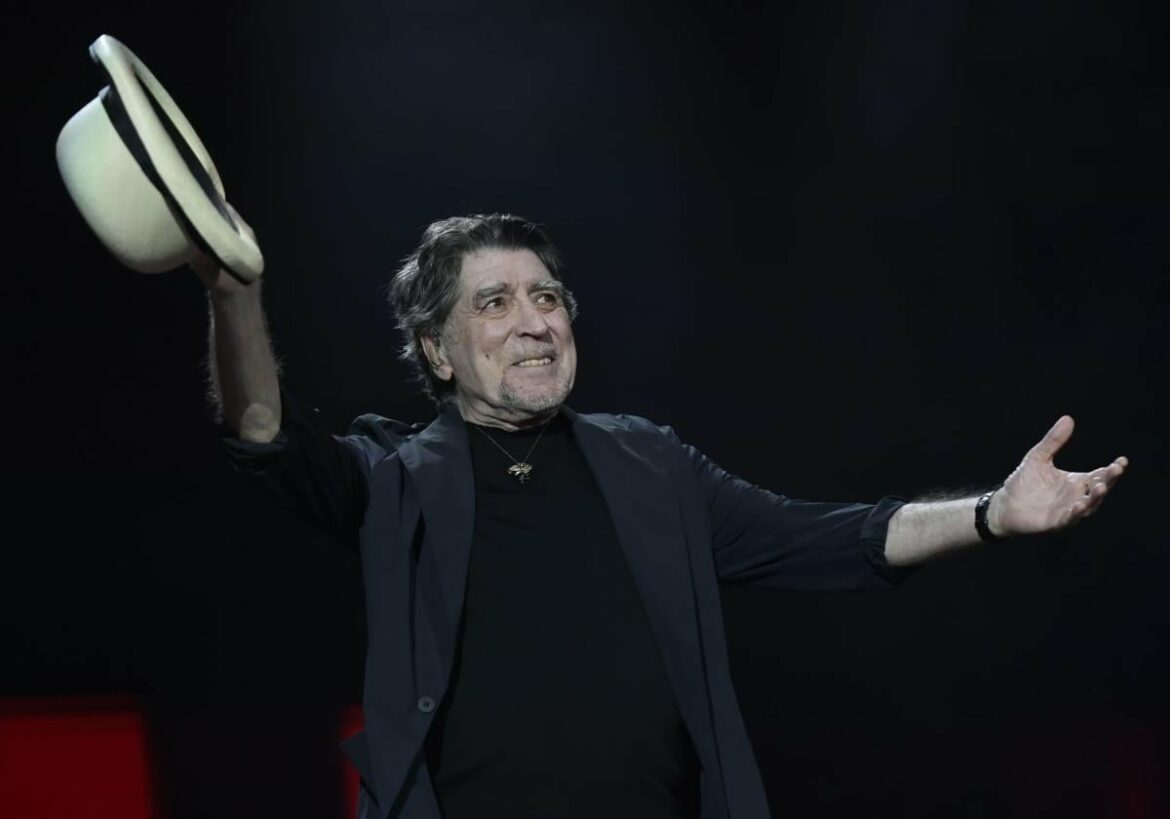 Joaquín Sabina comienza su despedida con el público de Murcia