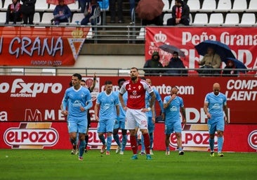 Fran Fernández encuentra su mejor Real Murcia en el Nou Estadi