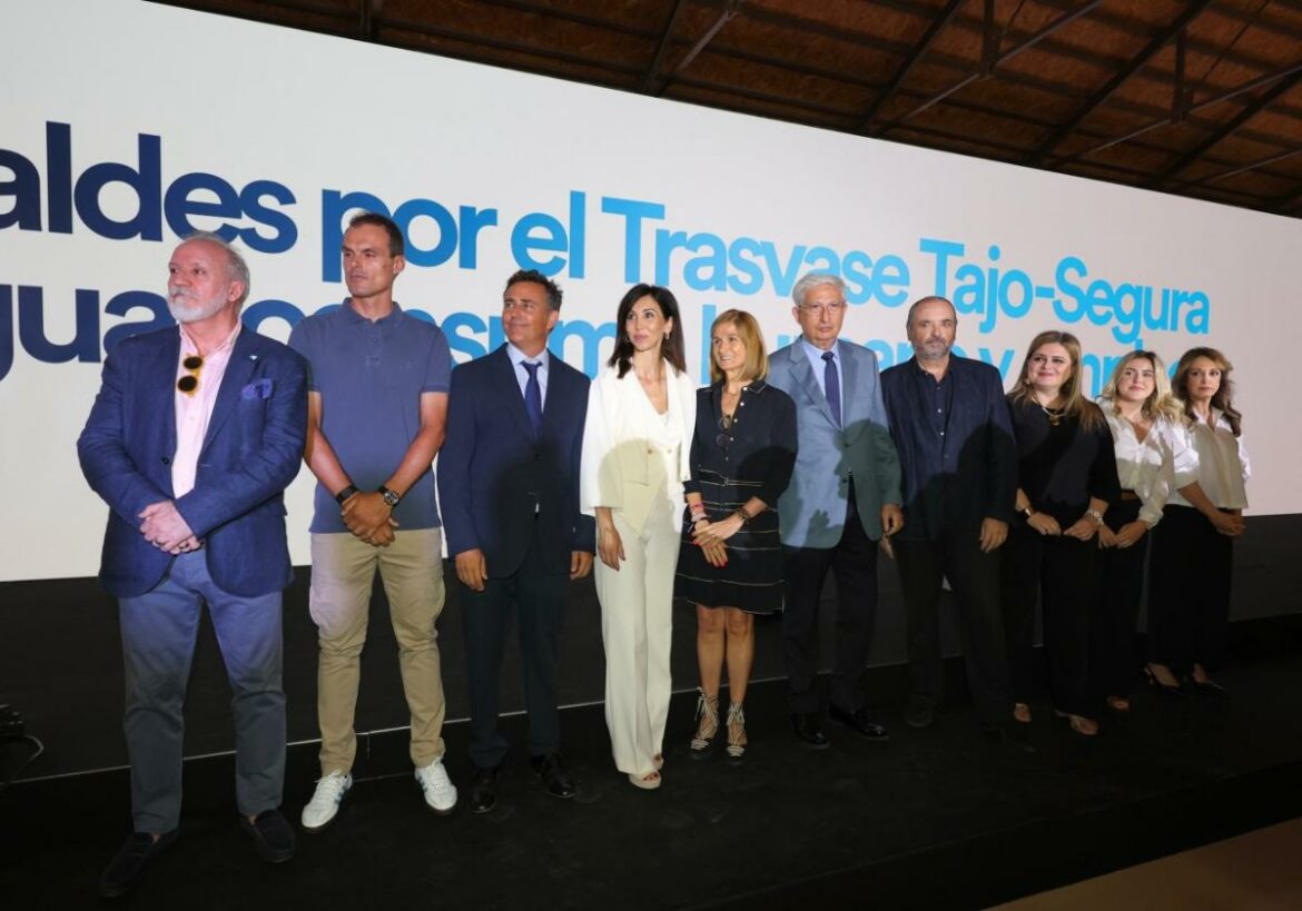 Los alcaldes presumen de motor económico con su agricultura