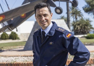 Luis Felipe González Asenjo: «La Patrulla Águila inicia una transición a otro avión y hay que darle tiempo»