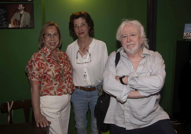 La poesía frente al espejo