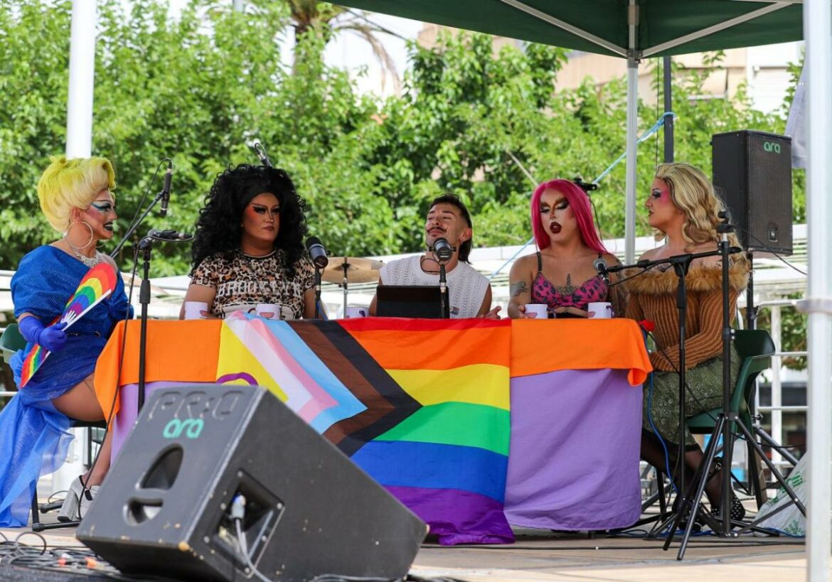 Pistoletazo de salida a las Fiestas de la Tolerancia en el jardín Chino con el DIVDFest