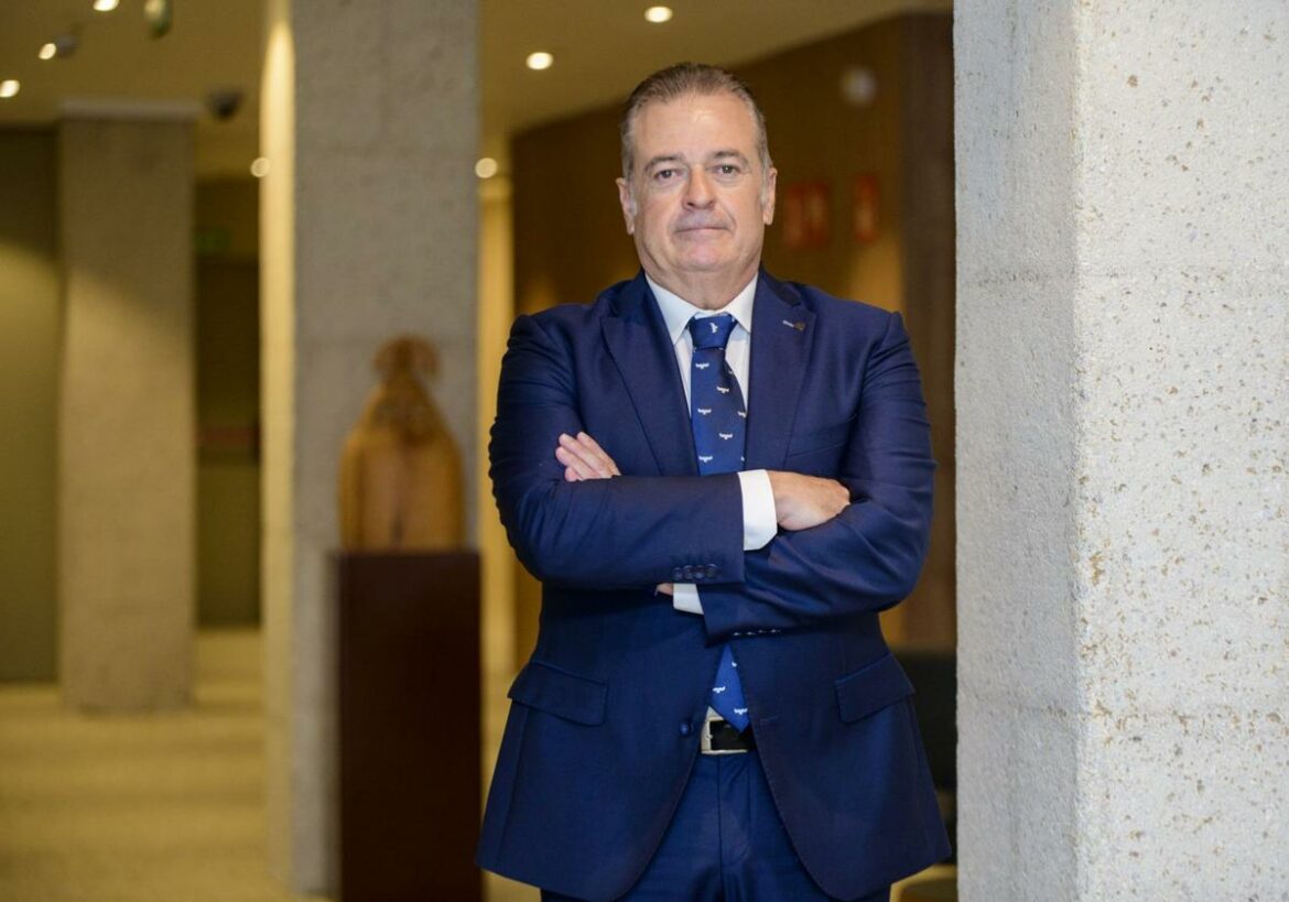 Bartolomé Vera: «Hay que subirse al tren de la bonanza turística de España elevando la calidad»