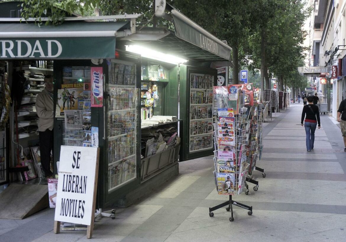 Murcia reordenará y dará nuevas licencias a los quioscos de prensa y ampliará sus usos