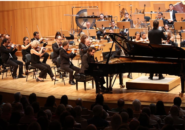 Energía y vigor de Emin Kiourktchian en el Auditorio Víctor Villegas