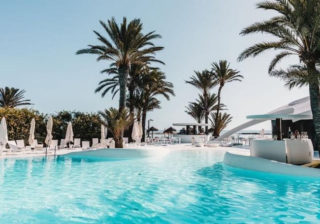 Tres restaurantes con piscina en la Región de Murcia para comer y refrescarse a la vez