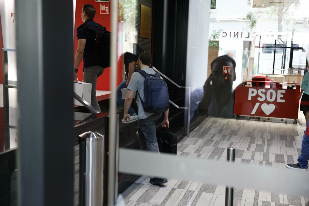 La UCO entra en Ferraz y Transportes en busca de pruebas de las presuntas mordidas