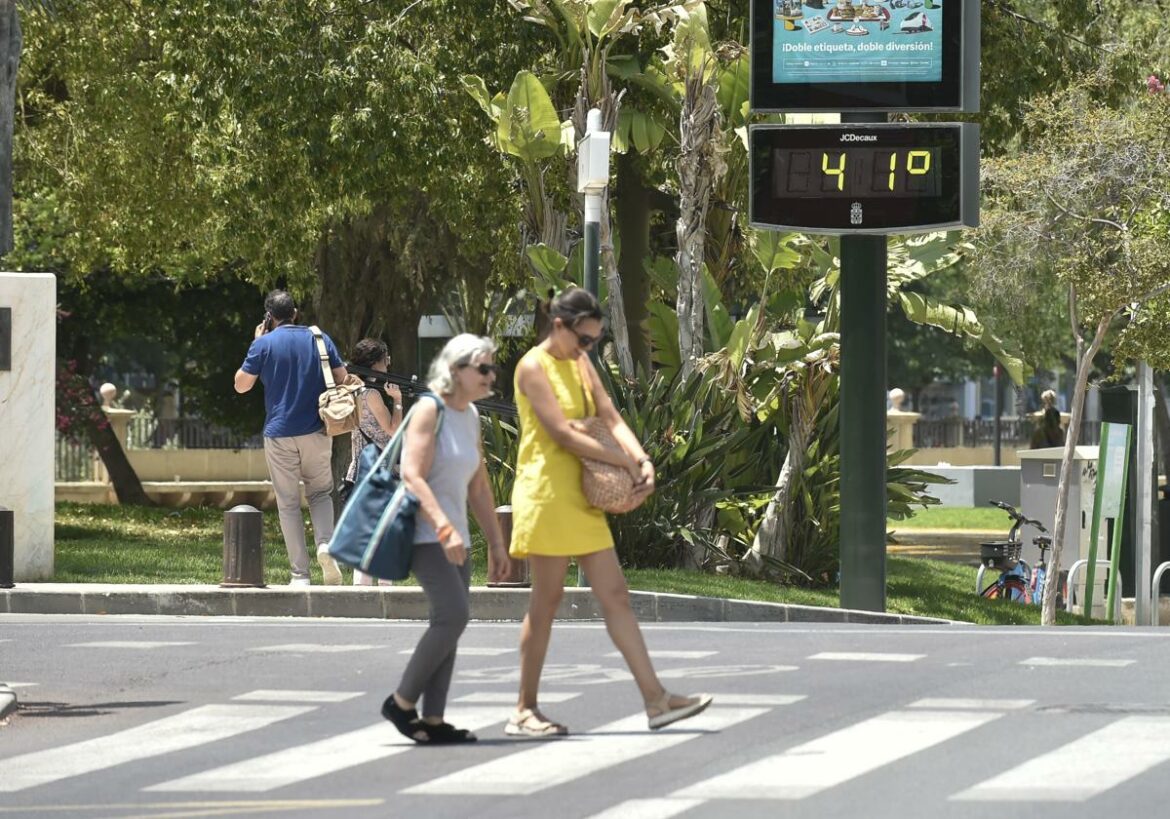 Aemet alerta de la primera ola de calor del verano: cómo afectará a la Región de Murcia