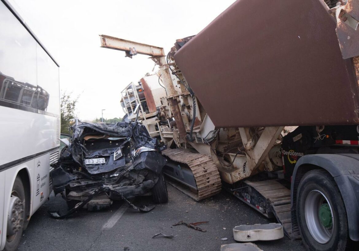 Dos heridos en un aparatoso accidente en la autovía A-30 a su paso por Murcia