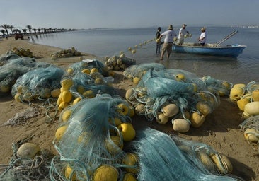 Las redes antimedusas en el Mar Menor se instalarán este verano en cuatro playas de San Pedro y La Manga