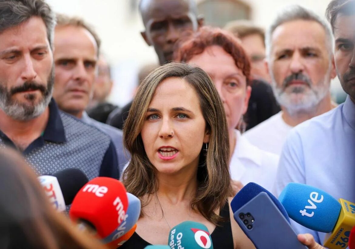 Feijóo ahonda en el compromiso de no gobernar con Vox en plena crisis por la ‘cacería’ de magrebíes