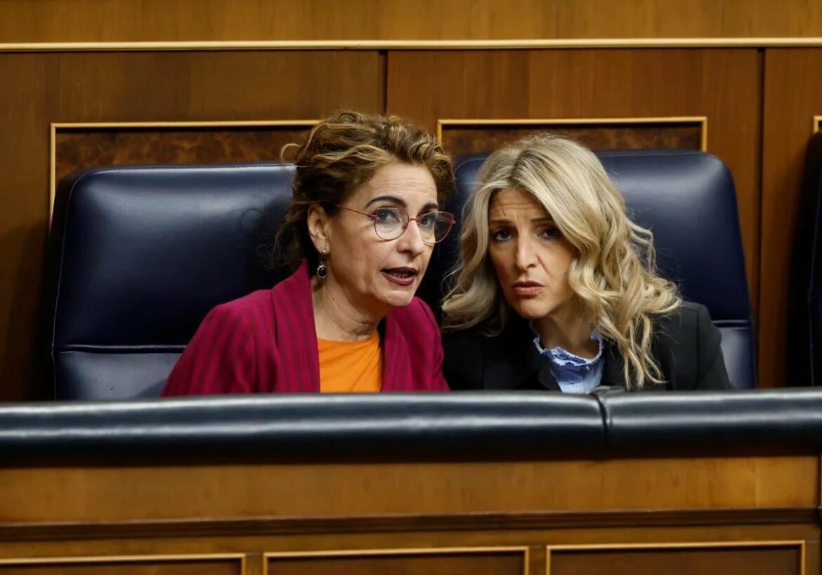 Sánchez concede a Sumar la aprobación ya de los permisos más amplios para el cuidado de los hijos